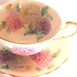 Paragon Tea Cup and Saucer Carnations on Soft Beige, HPT, Gold Gilt,      H233